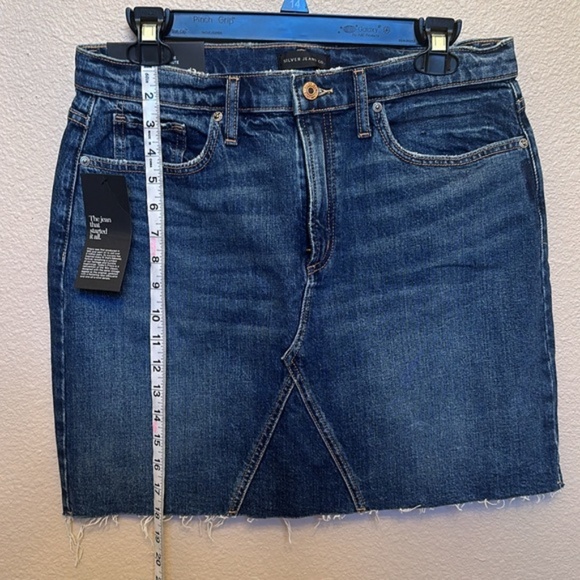 SILVER JEANS CO. Frisco Mini Denim Indigo Skirt high rise  frayed size 8 NEW - Picture 5 of 5